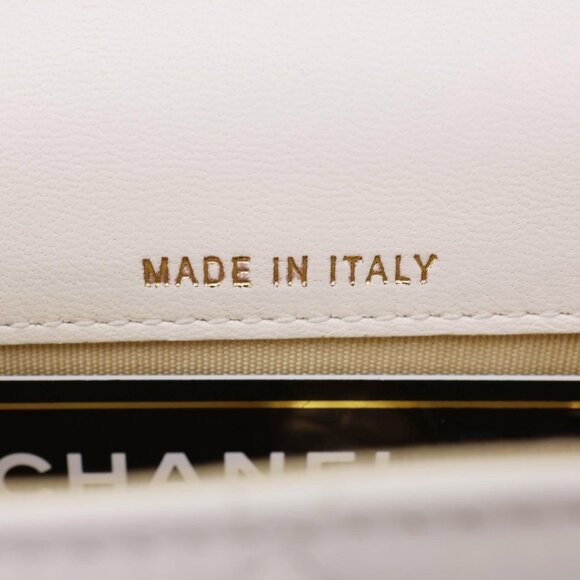 Chanel  Pearl Crush Flap Quilted Lambskin Leather Clutch With Chain White - Picture 13 of 13